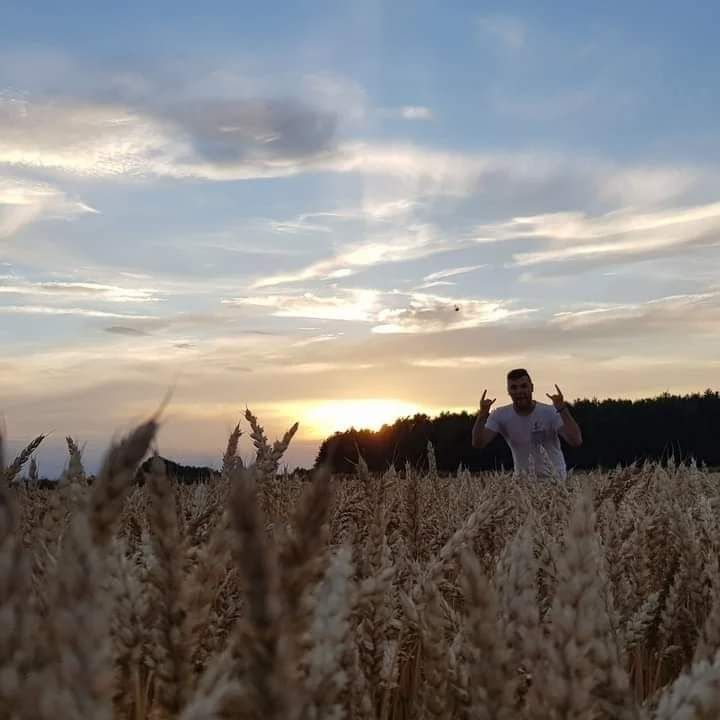 user-gB-4IoEREy3ohU2mFGk2m