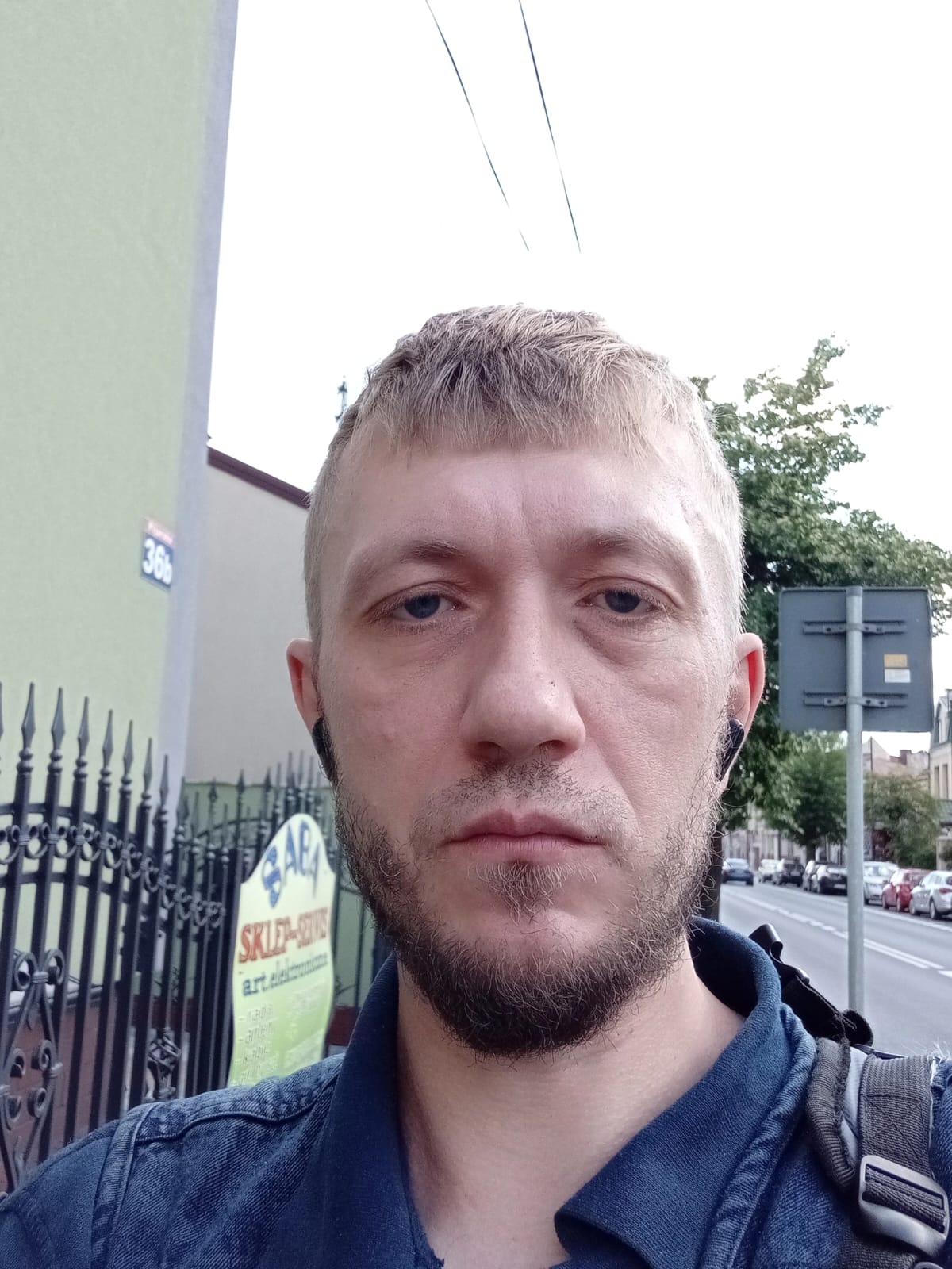 user-_7yzcT2-6d4C1X_eQynrw