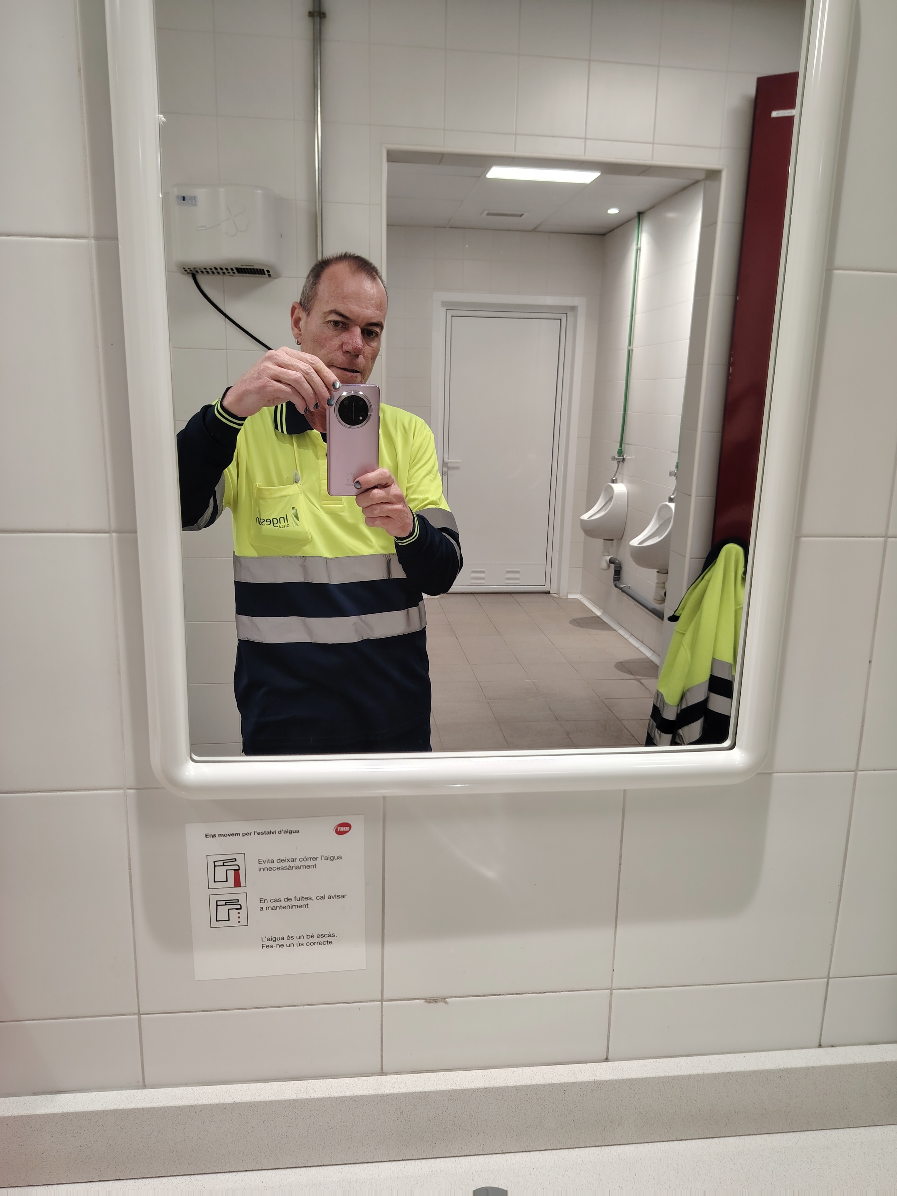 user-QF3ca9l-TEUTtwx2vinWt